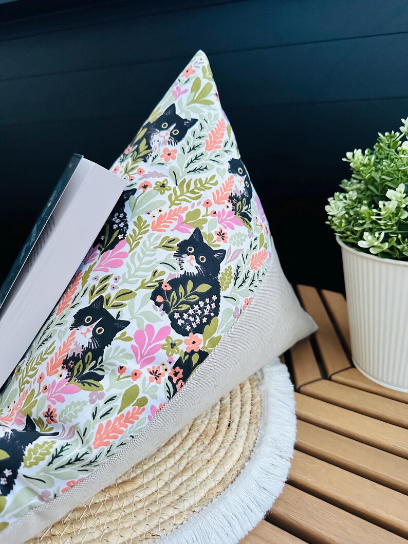Coussin de lecture Jardin des chats