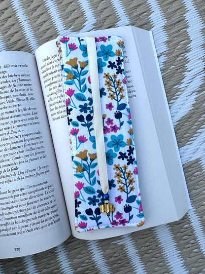 Marques pages en tissu